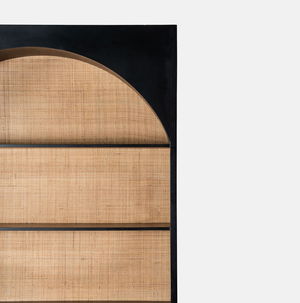 Black Toulouse Bar Back