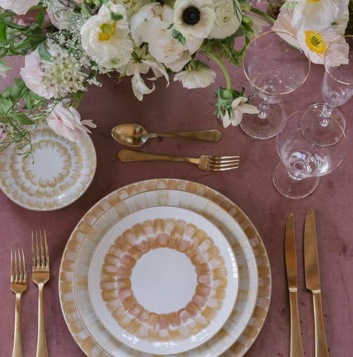 Dune Marie Da&acirc;ge Dahlia Bread Plate - customer photo