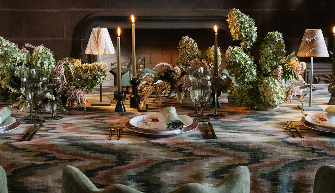 Tablecloths and Overlays